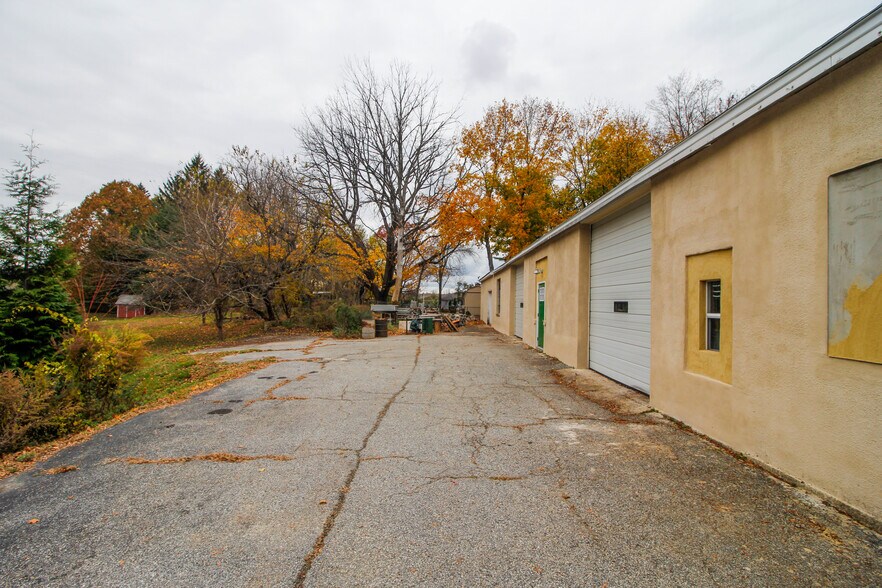 More Photos Of 8 Main St, Ogdensburg Freestanding For Sale