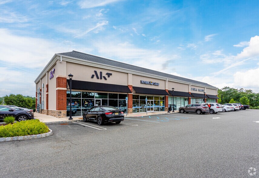 More Photos Of 170 E Hanover Ave, Cedar Knolls General Retail For Lease