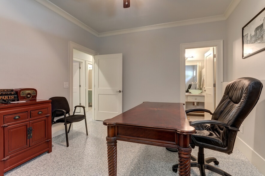 More Photos Of 2972 Lookout Pl NE, Atlanta Office Residential For Sale