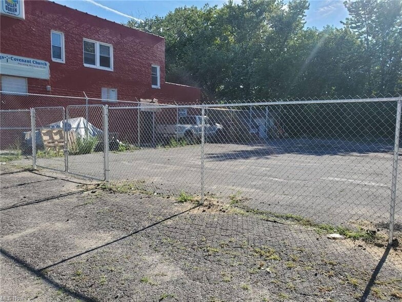 More Photos Of E 140th Cleveland st, Cleveland Land For Sale