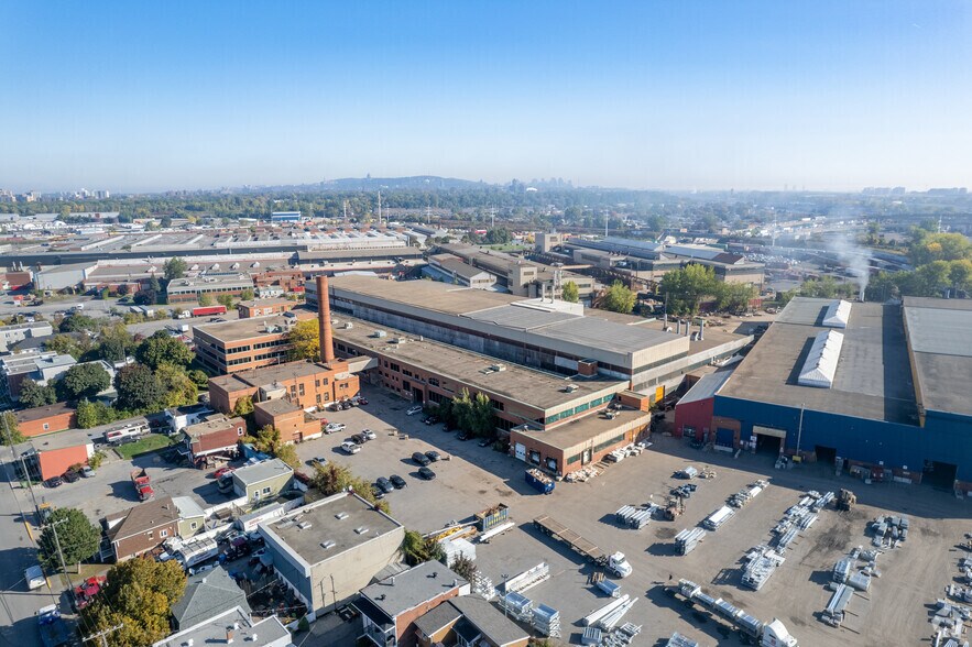 More Photos Of 1 Rue Provost, Montréal Warehouse For Lease