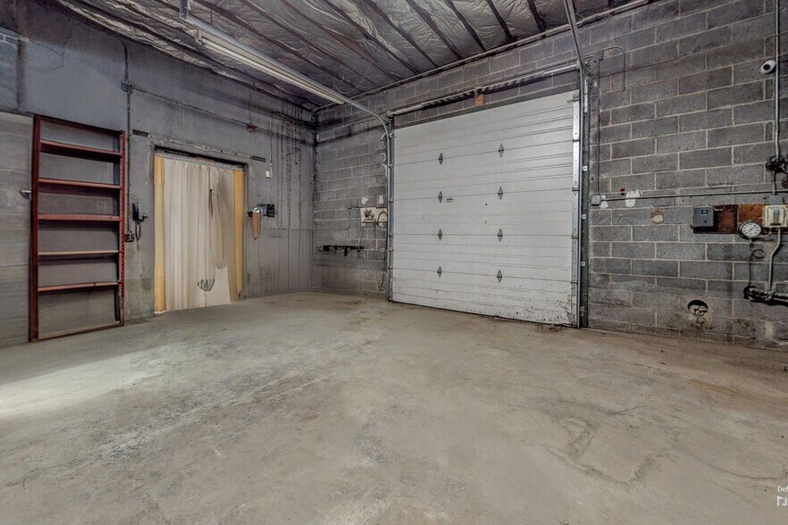 More Photos Of 9034 Tonnelle Ave, North Bergen Industrial For Sale