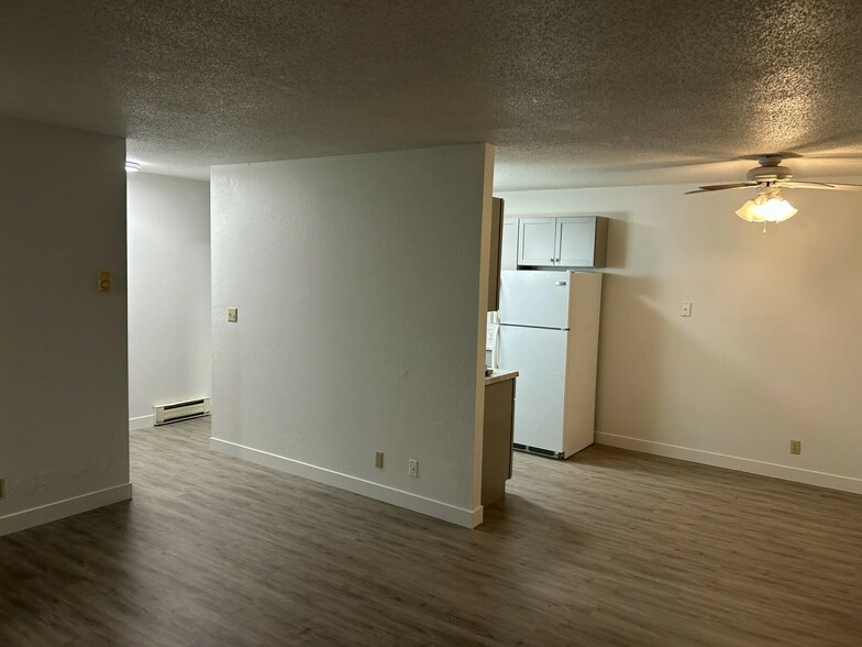 More Photos Of 821 Main St, Scotland Apartments For Sale