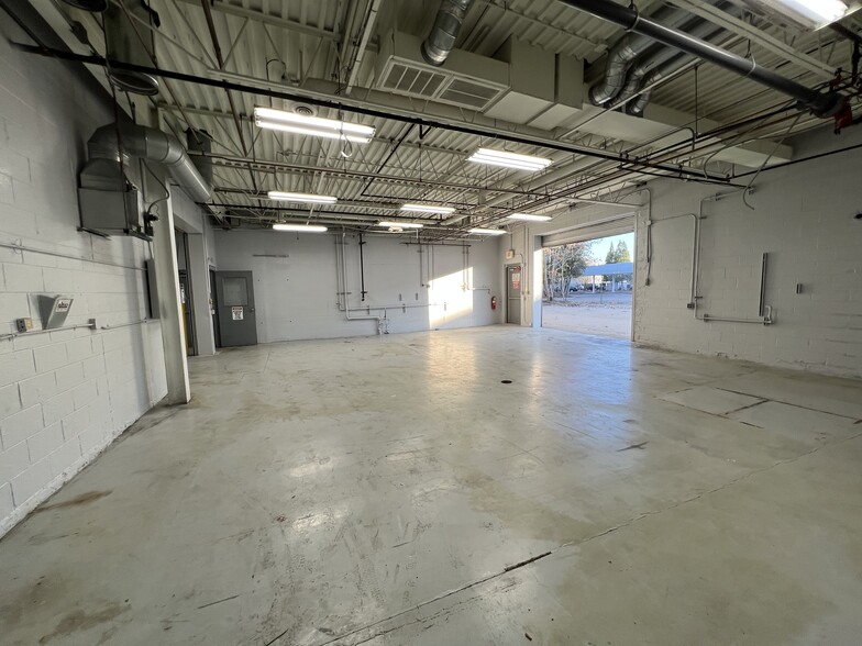 Primary Photo Of Industrial Cannabis Suites - 1,000 sf+, Warren Warehouse For Lease