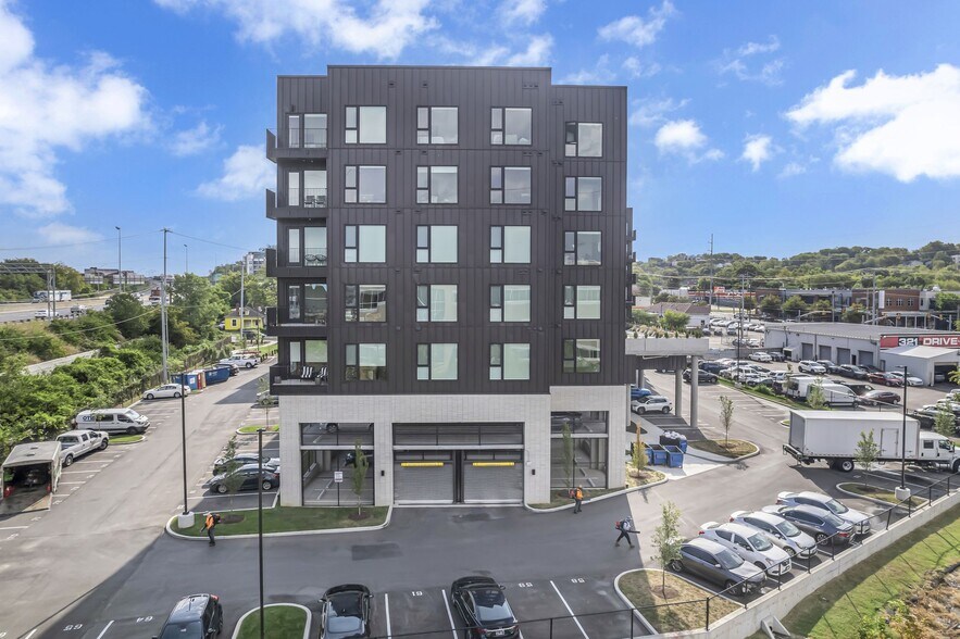 More Photos Of 405 40th Ave N, Nashville Apartments For Lease