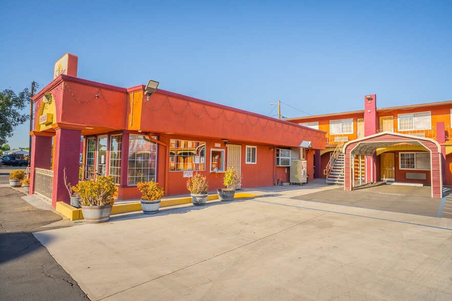 More Photos Of 839 W Pacheco Blvd, Los Banos Hotel For Sale