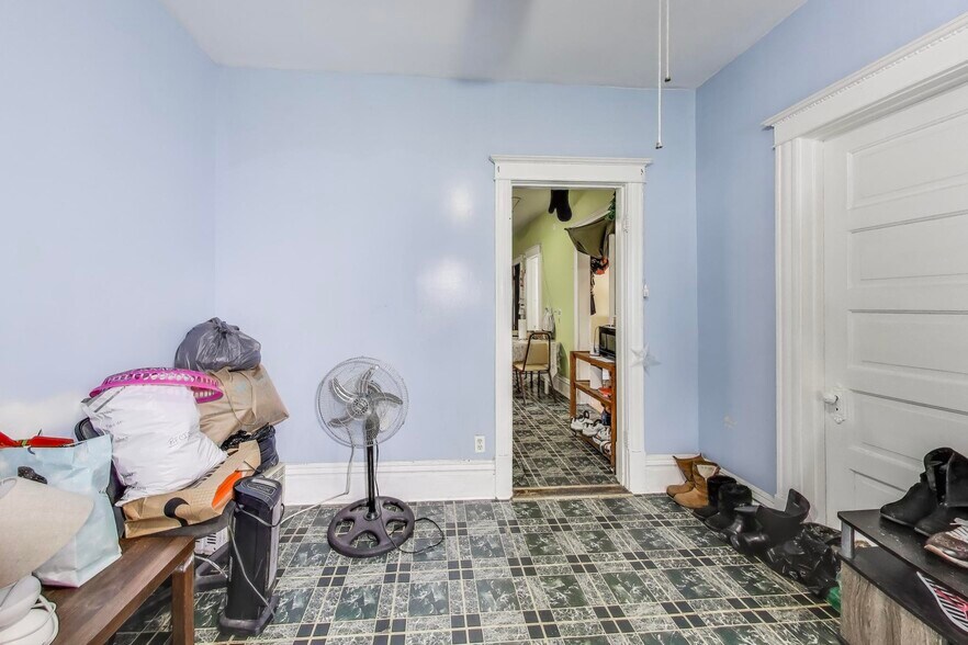 More Photos Of 2916 W 25th Pl, Chicago Multifamily For Sale