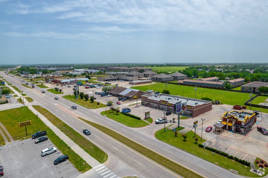 More Photos Of 501 E Princeton Dr, Princeton Storefront For Lease