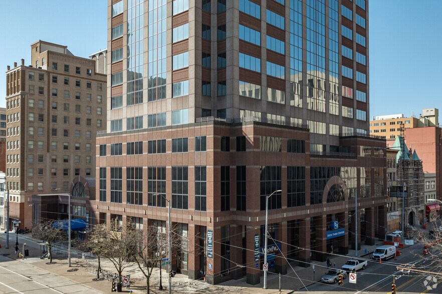 More Photos Of 1 S Main St, Dayton Office For Lease