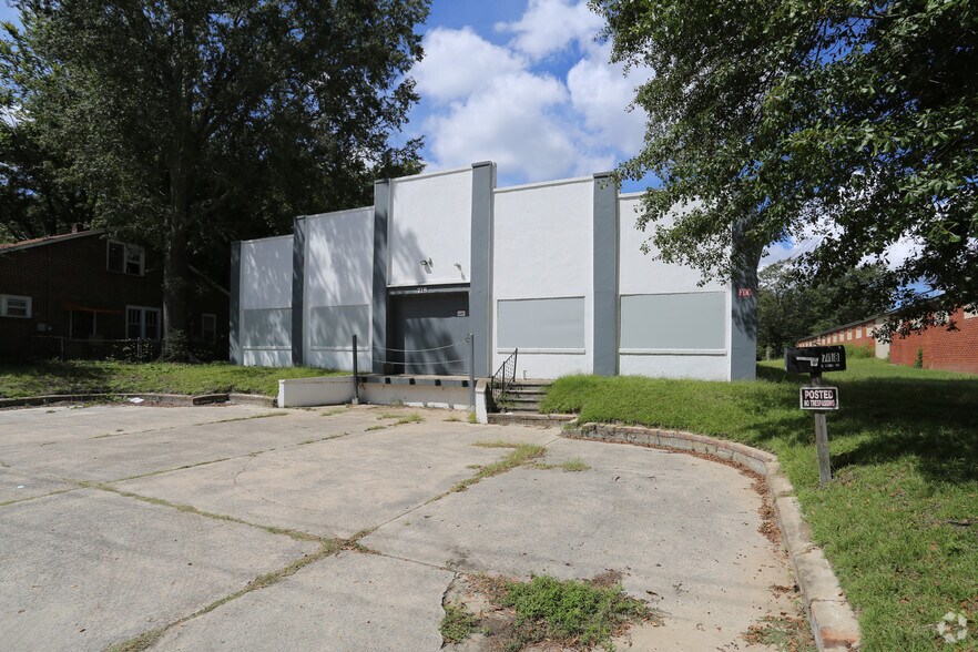 More Photos Of 718 N Main St, Sumter Warehouse For Lease
