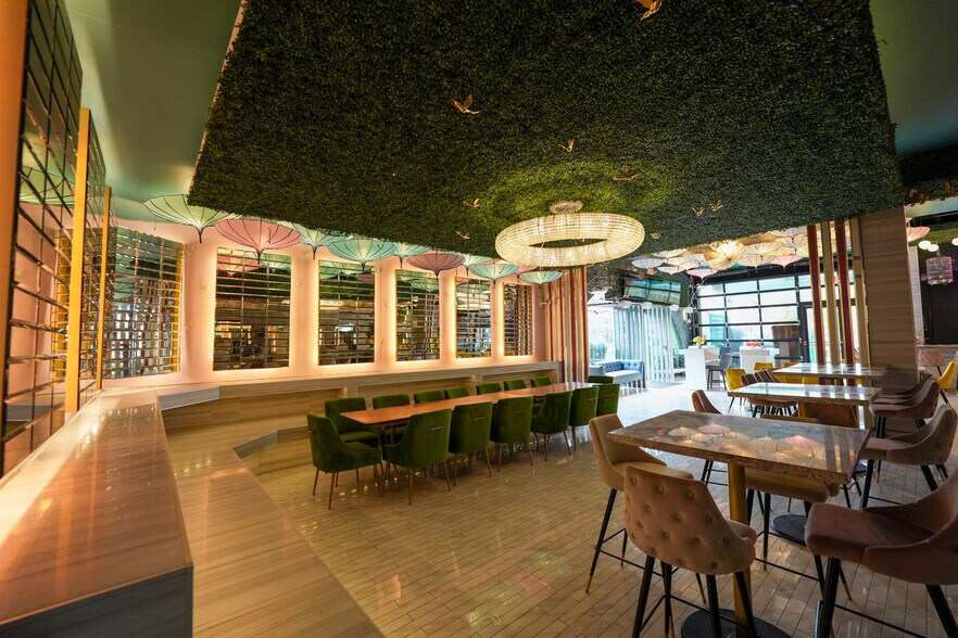 More Photos Of 2735 Washington Ave, Houston Freestanding For Lease