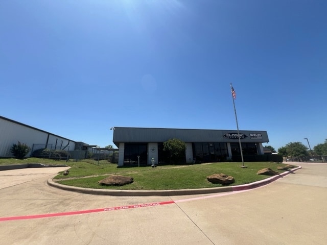 More Photos Of 3151 Justin Rd, Flower Mound Warehouse For Sale