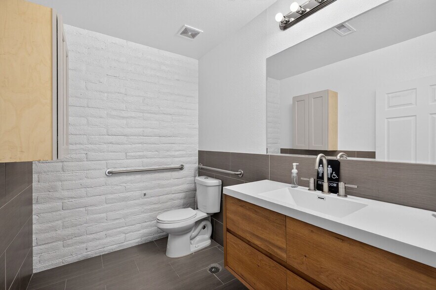 More Photos Of 535-645 South Boulder Rd, Louisville Unknown For Lease