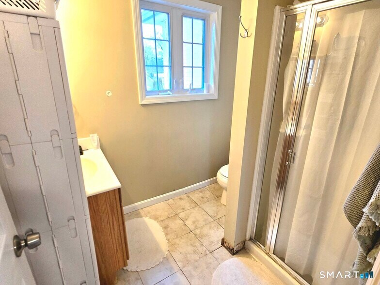 More Photos Of 442 Enfield St, Enfield Freestanding For Sale