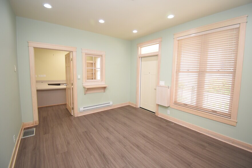 More Photos Of 312 N Water St, Owosso Loft Creative Space For Sale