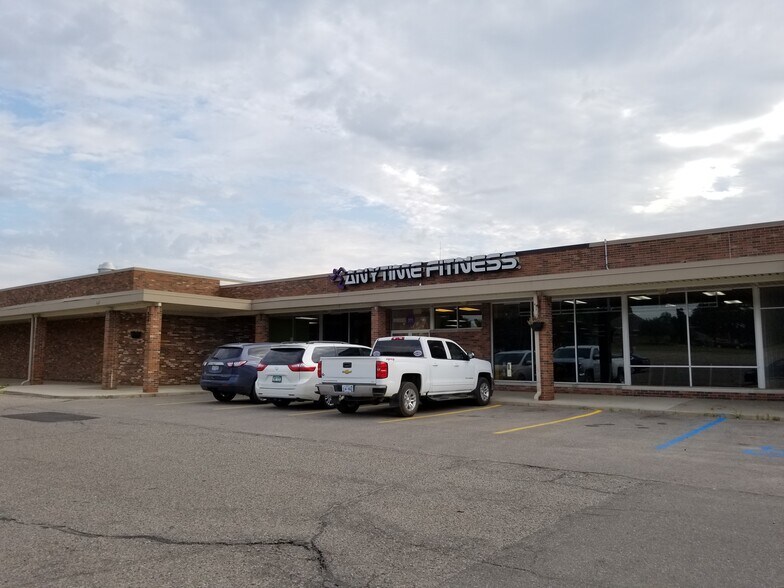 More Photos Of 8751-8789 Monroe Rd, Durand Unknown For Lease