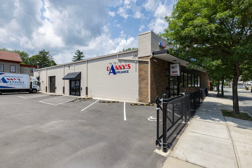 More Photos Of 200 Academy Ave, Providence Drugstore For Sale