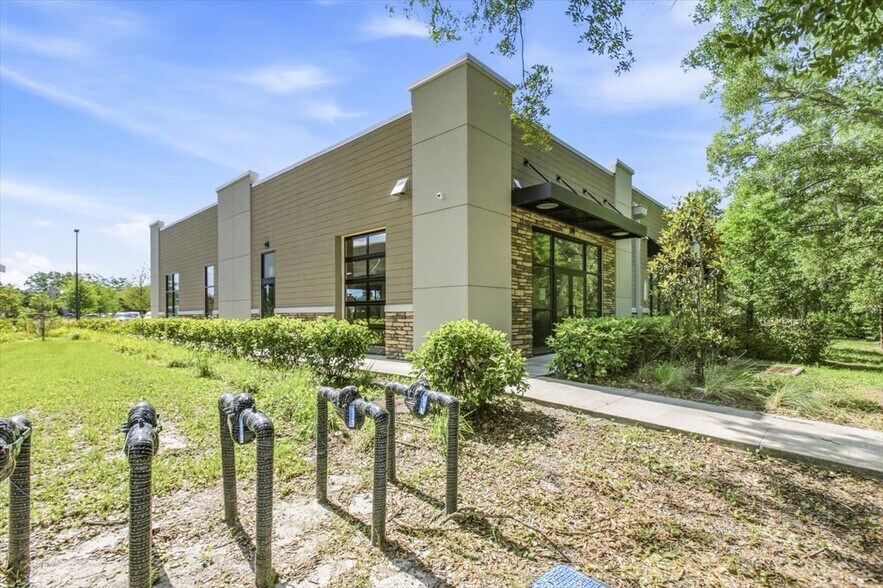 More Photos Of 160 Registry Blvd, Saint Augustine General Retail For Sale