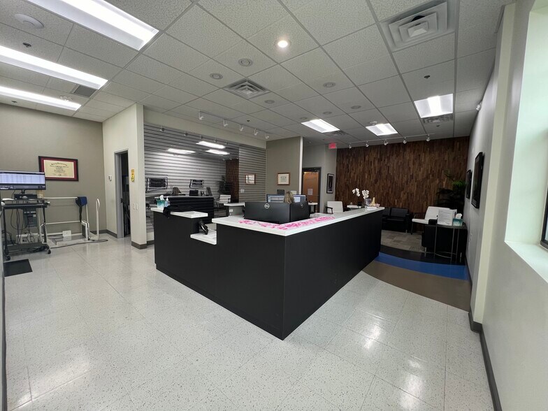 More Photos Of 1314 E Sonterra Blvd, San Antonio Medical For Sale