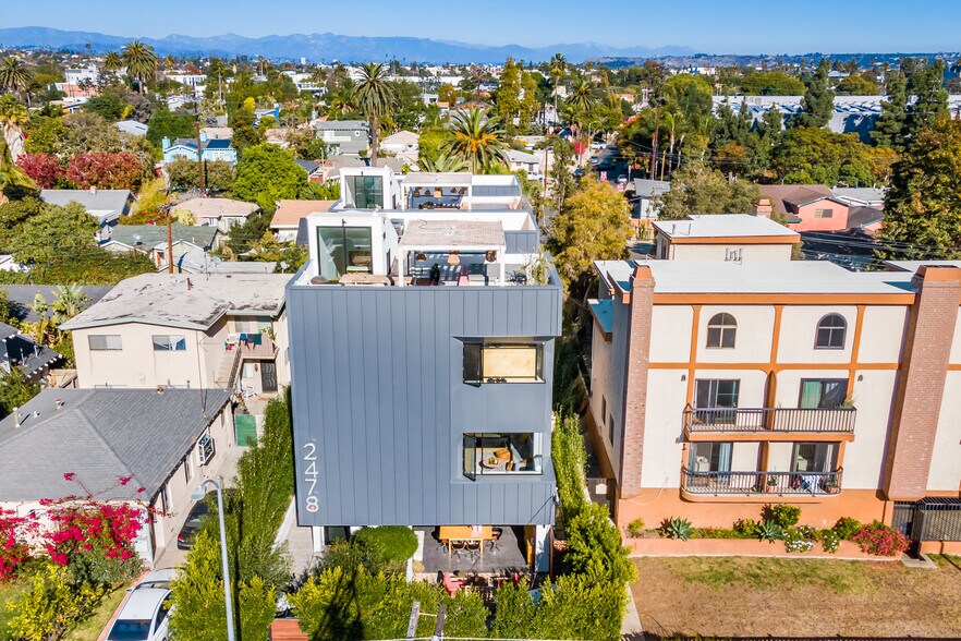 More Photos Of 2478 Penmar Ave, Venice Dormitory For Sale