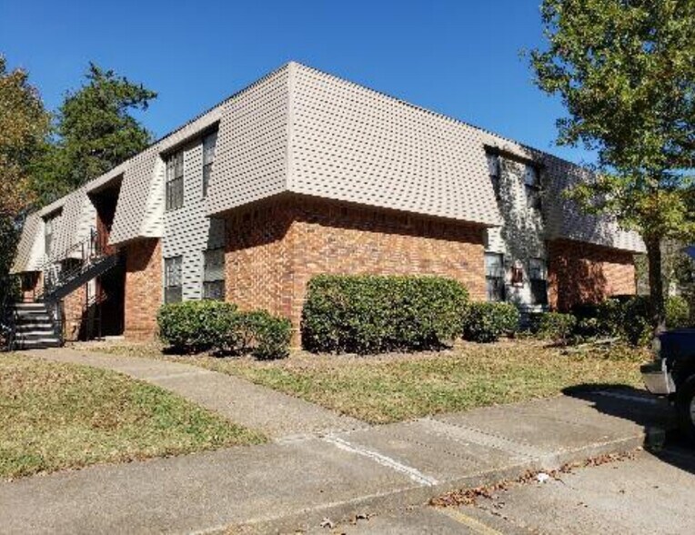 More Photos Of 411 Court St, Vaiden Apartments For Sale