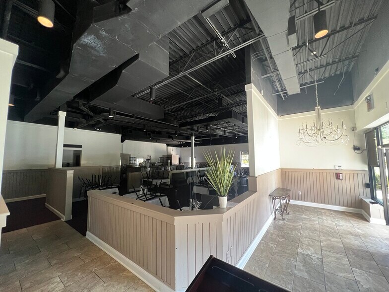 More Photos Of 7322 Stonecrest Concourse, Lithonia Restaurant For Sale