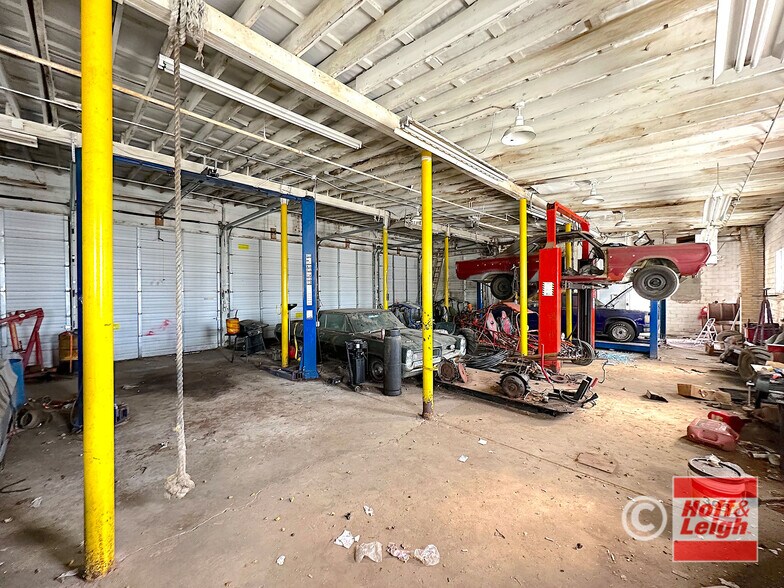 More Photos Of 1628 Sherrick Rd SE, Canton Warehouse For Sale