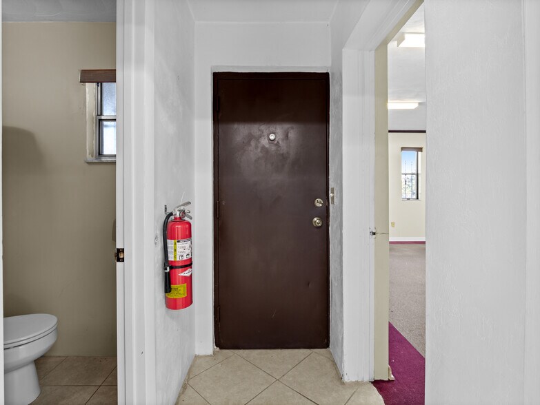 More Photos Of 4015 N Highway 1, Cocoa Office Residential For Sale