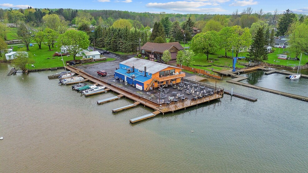 More Photos Of 356 King St, Fair Haven Marina For Sale