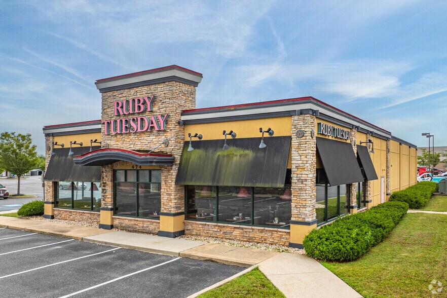 More Photos Of 474 W Main St, Middletown Restaurant For Lease