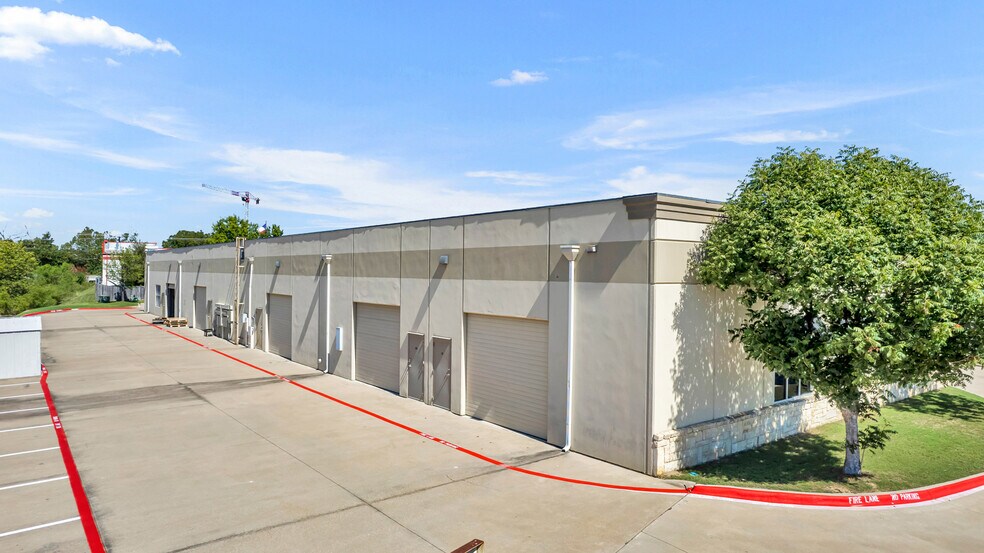 More Photos Of 1804 Owen Ct, Mansfield Light Distribution For Lease