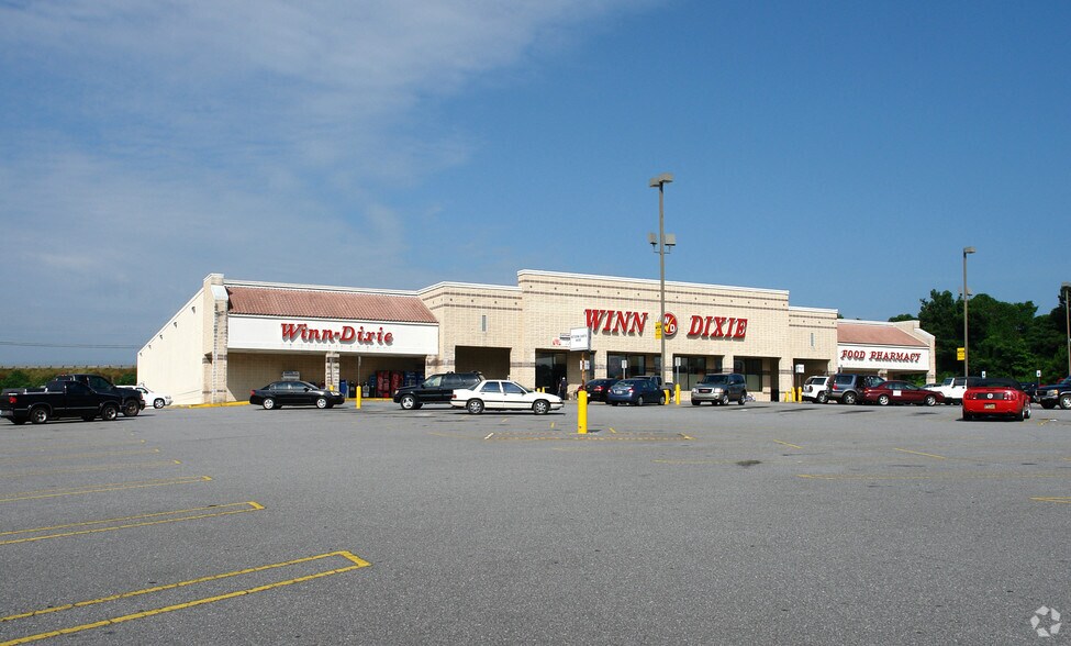 More Photos Of 1061 Us-280 E, Alexander City Freestanding For Lease