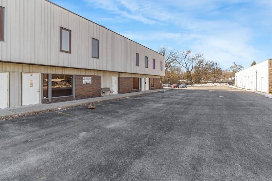 More Photos Of 15510 Cicero Ave, Oak Forest Medical For Lease