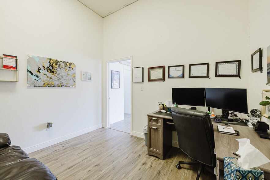 More Photos Of 174 Idaho St, Elko General Retail For Lease