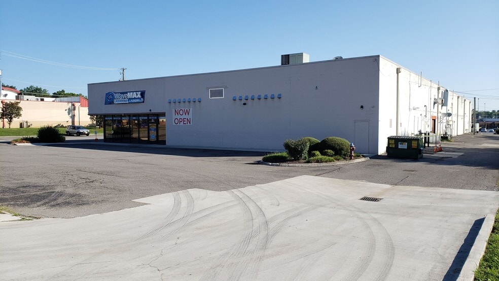 More Photos Of 5210 Schubert Rd, Knoxville Storefront Retail Office For Sale