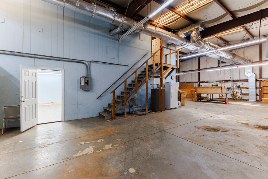 More Photos Of 1375 Access Rd, Covington Freestanding For Sale