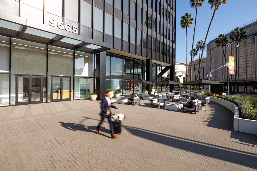 More Photos Of 9665 Wilshire Blvd, Beverly Hills Office For Lease