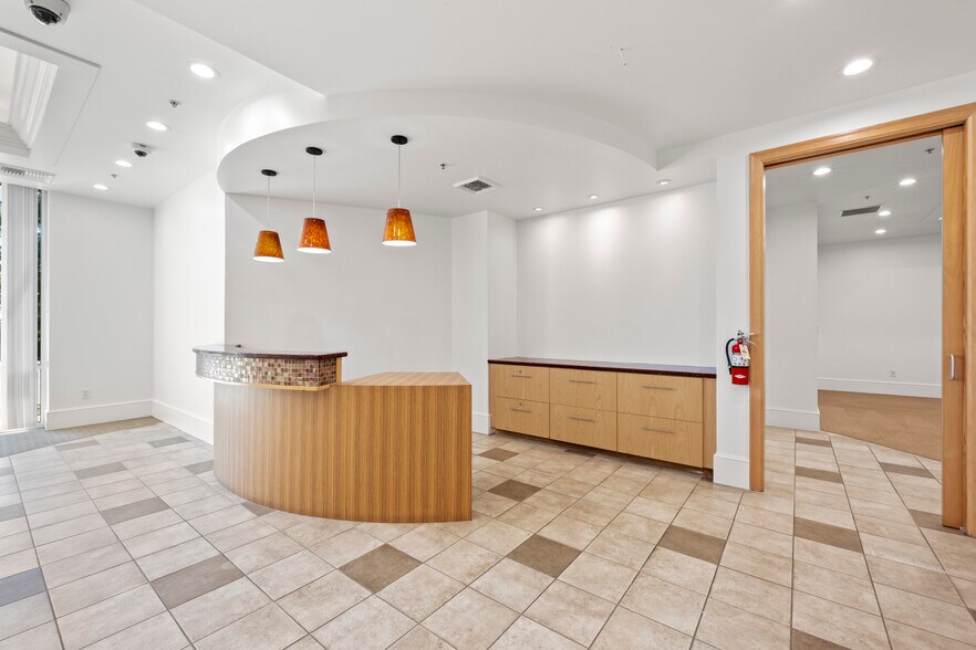 More Photos Of 1382 Blue Oaks Blvd, Roseville Office For Sale