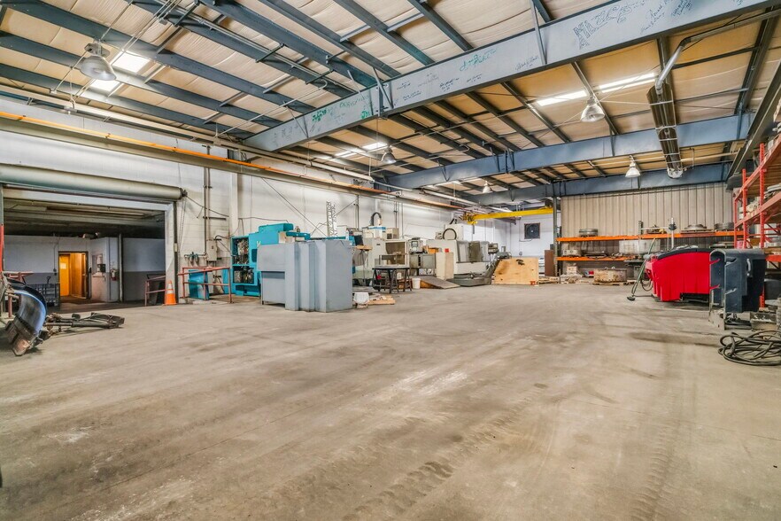 More Photos Of 1609-1625 Massillon Rd, Akron Warehouse For Sale
