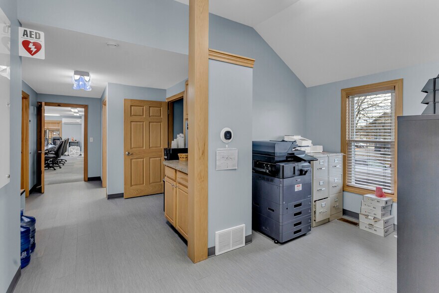 More Photos Of 113 S East Ave, Jackson Medical For Lease