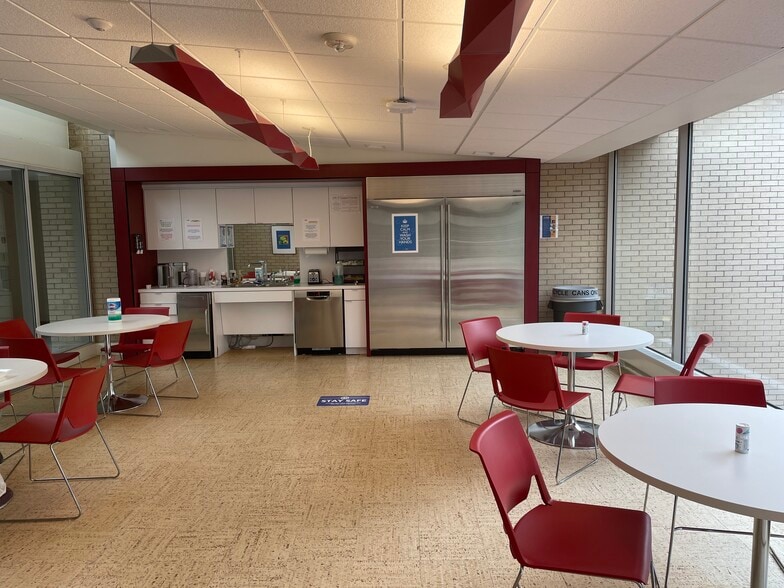 More Photos Of 222 Palisades Creek Dr, Richardson Office Residential For Sale