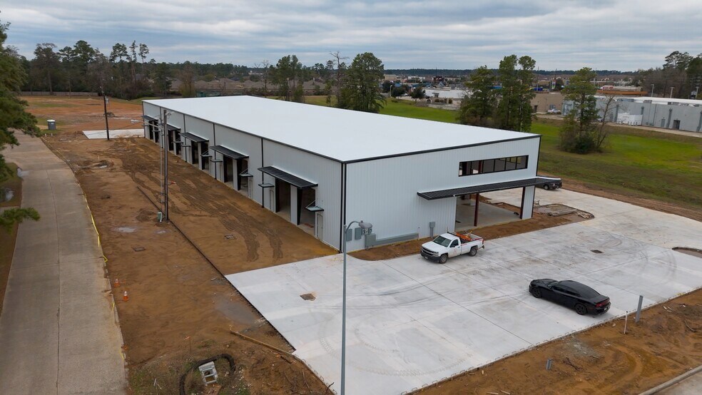 More Photos Of 25903 Elmfield Dr, Spring Flex For Lease