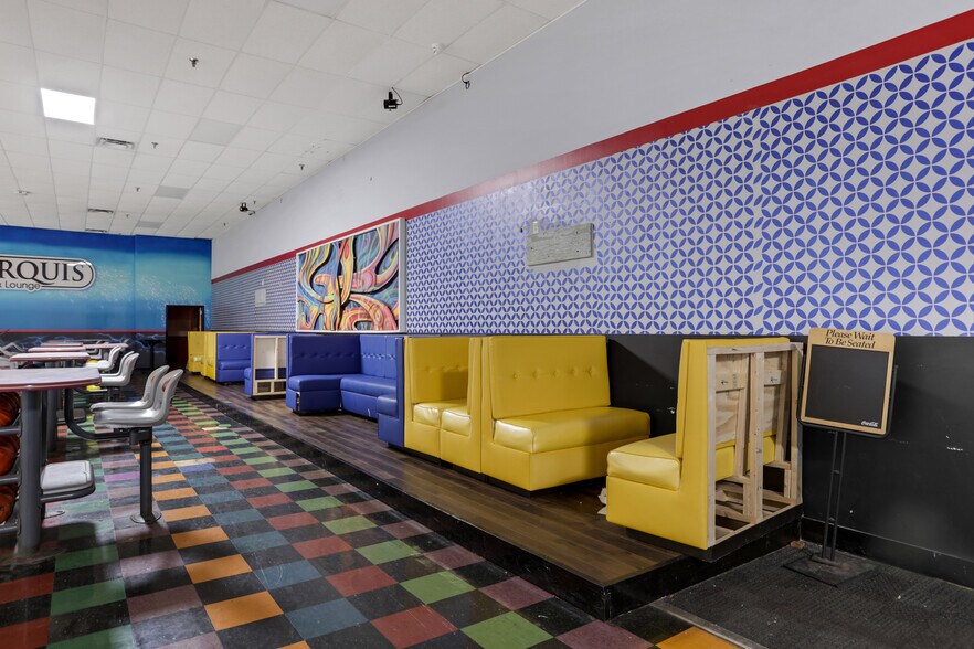 More Photos Of 1959 Metropolitan Pky SW, Atlanta Bowling Alley For Sale