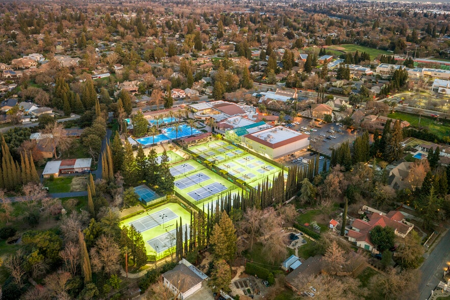 More Photos Of 1210 Arden Hills Ln, Sacramento Specialty For Sale