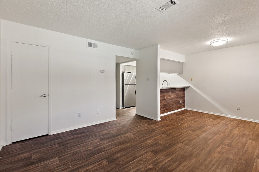 More Photos Of , Austin Multifamily For Sale
