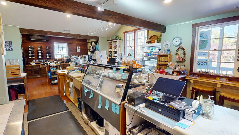 More Photos Of 380 Bohemian Hwy, Sebastopol Storefront Retail Residential For Sale