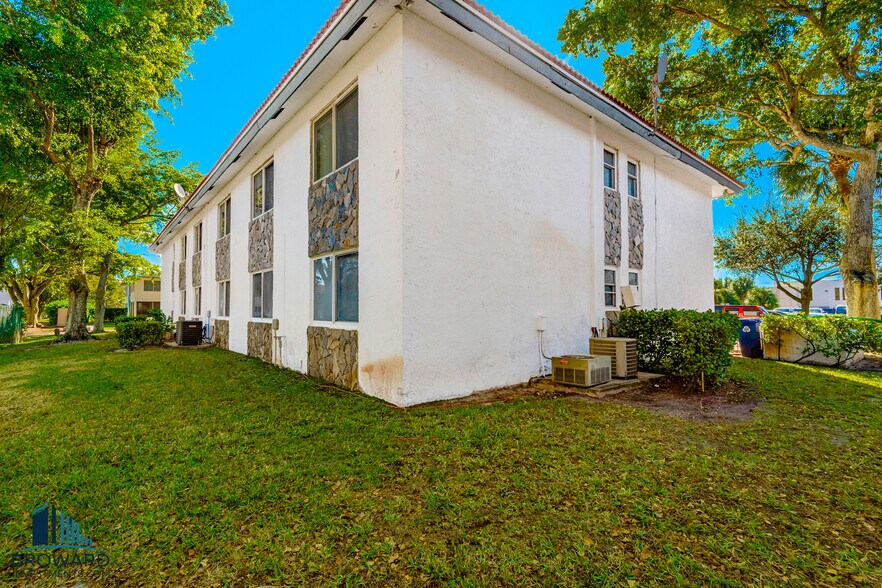 More Photos Of 10201 NW 35th St, Coral Springs Multifamily For Sale