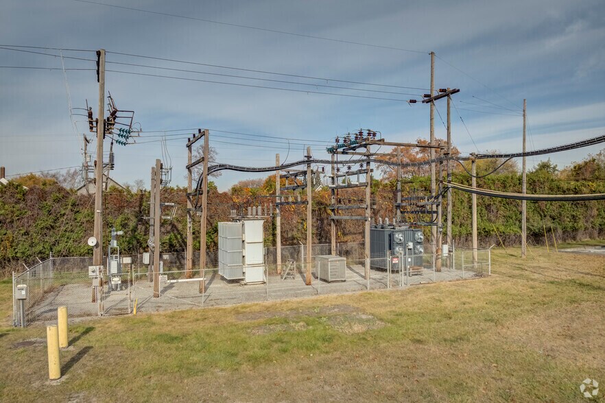 More Photos Of 416 Ford Ave, Alpena Warehouse For Sale