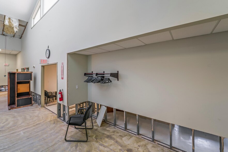 More Photos Of 614 Union Rd, Vineland Office For Sale