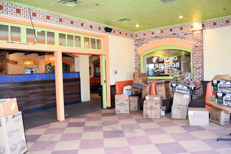 More Photos Of 6709 Slide Rd, Lubbock General Retail For Sale